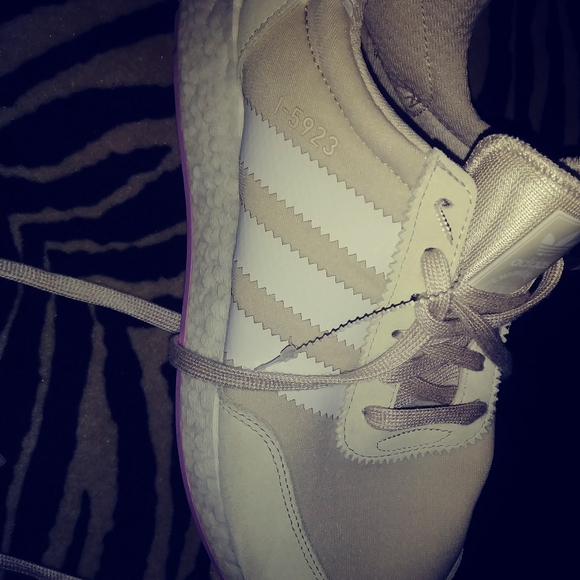 brand new namebrand shoes - Picture 4 of 5